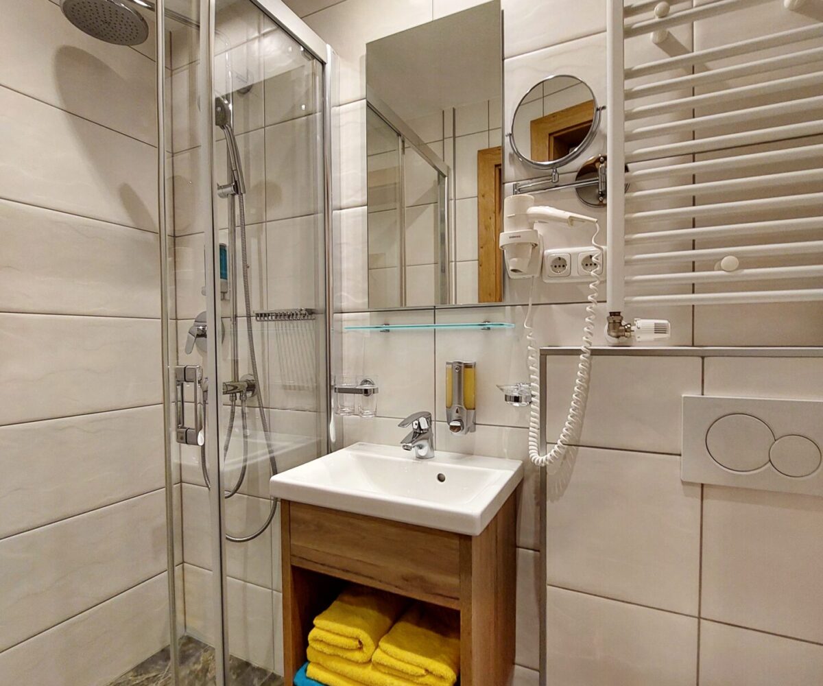 Badezimmer-Apartment-25-Kappl