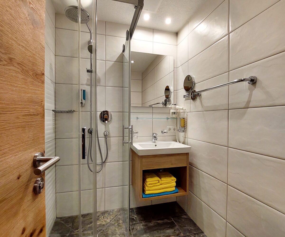 Badezimmer-Ferienwohnung-25-Kappl