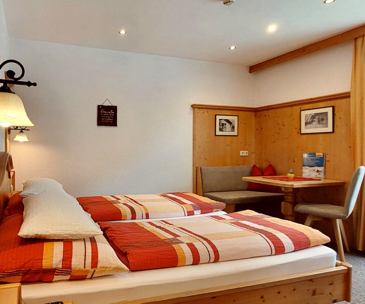 Wohnschlafzimmer-Apartment-Brandau